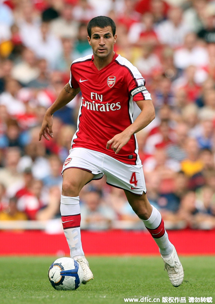 鲁媒：种种迹象表明，瓦科下赛季将继续代表泰山队征战（鲁媒：多方信号显示，瓦科下赛季仍将身披泰山战袍出战）