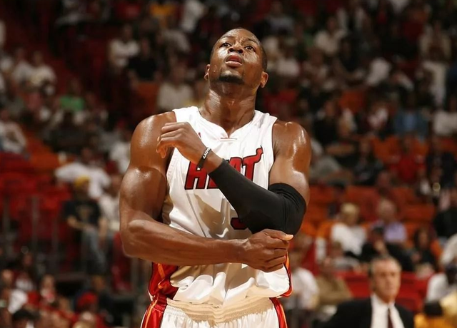 浙江队副总：除米特里策外，其他外援的去留都需再三权衡（浙江队副总：米特里策不在讨论之列，其他外援去留需慎重权衡）