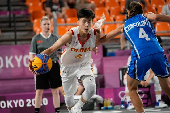 恩迪卡：输球之后没时间想那么多，现在必须振作起来（恩迪卡：输球后无暇多想，当下必须尽快反弹）