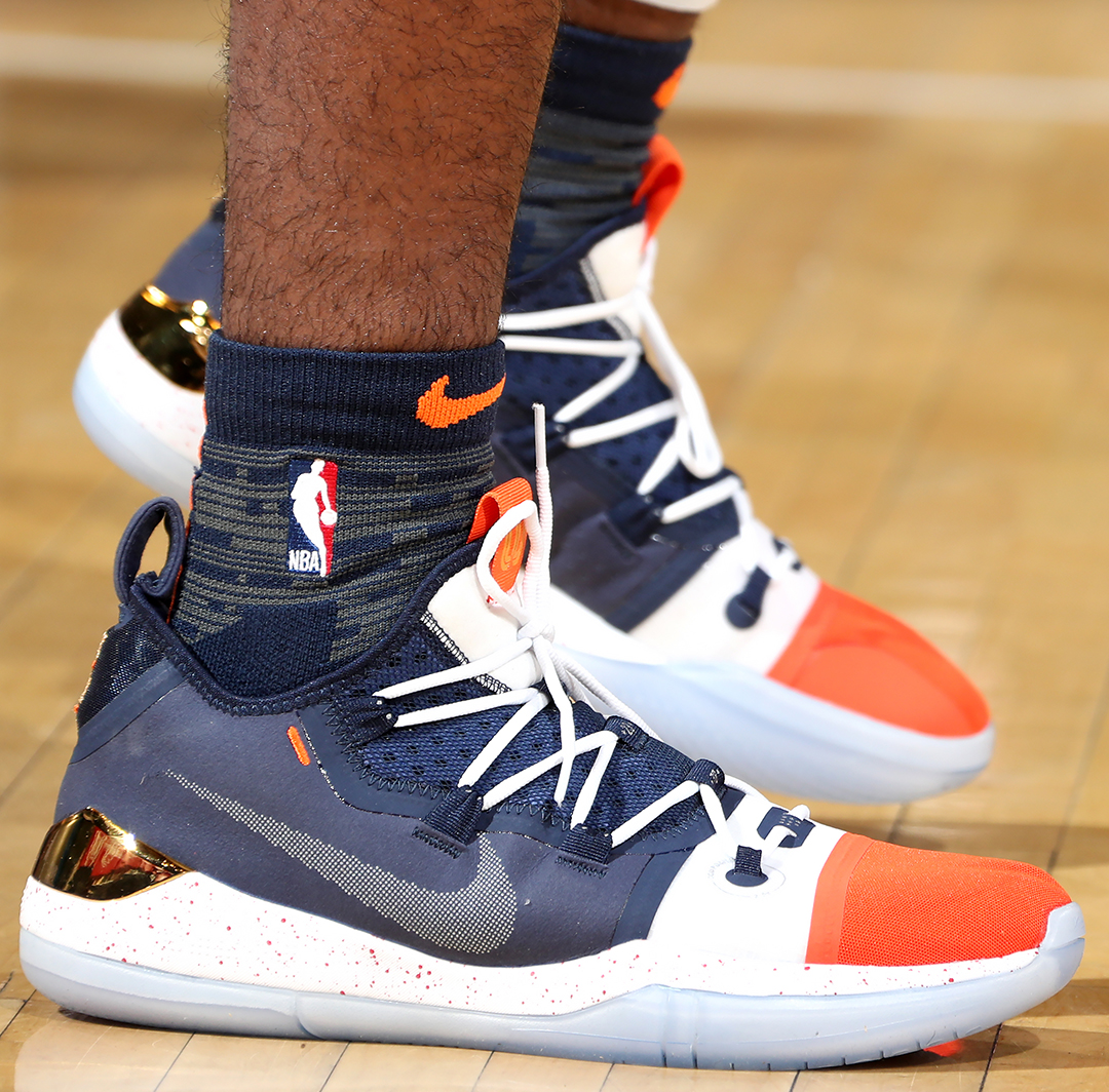 拉波尔塔：我们正着手在诺坎普为梅西立雕像，他值得如此致敬（拉波尔塔：诺坎普将为梅西树像，他当得起这份致敬）