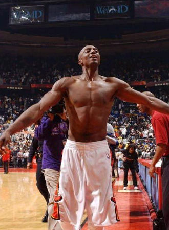 巴黎三人组联手轰进五球（巴黎三叉戟合力攻入五球）