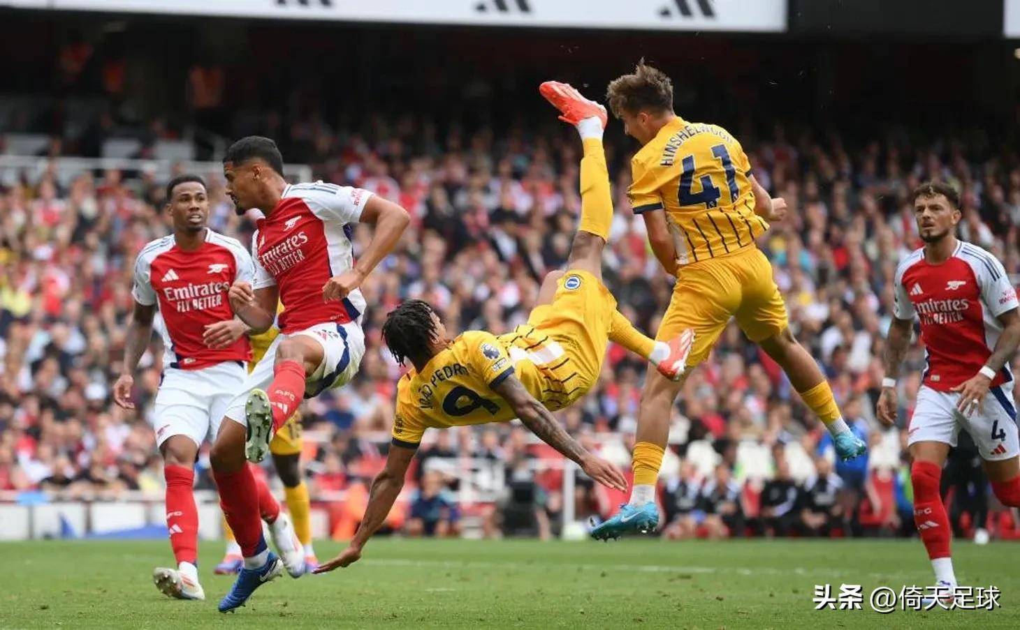 东体：申花踢广岛将沿用433阵型，斯卢茨基并非只会442菱形（东体：申花对阵广岛继续用433，斯卢茨基战术不局限于442菱形）