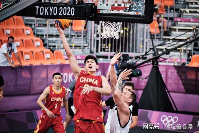 克雷莫内塞vs莱切：瓦尔迪、奥代罗首发，班达、法尔科内出战（克雷莫内塞对阵莱切：瓦尔迪、奥代罗先发亮相，班达与法尔科内确认出战）