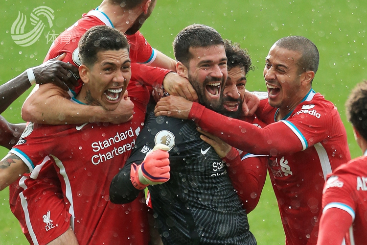 马龙赛后接 马龙赛后接